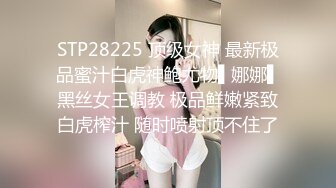 大二清纯小美女帮我口,完美露脸，第一视角看上去很爽